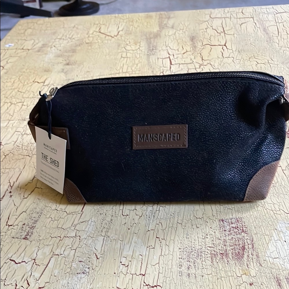 Black and Brown Toiletry Bag with Sturdy Construction